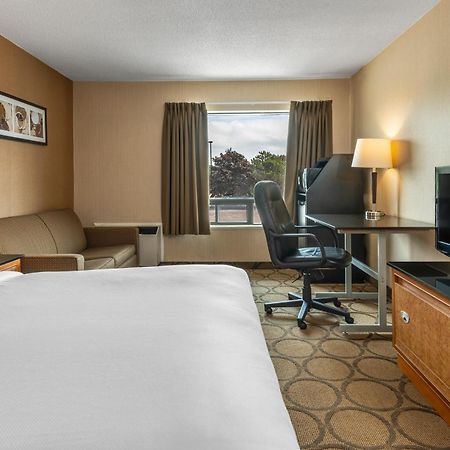 Comfort Inn Тиминс Екстериор снимка
